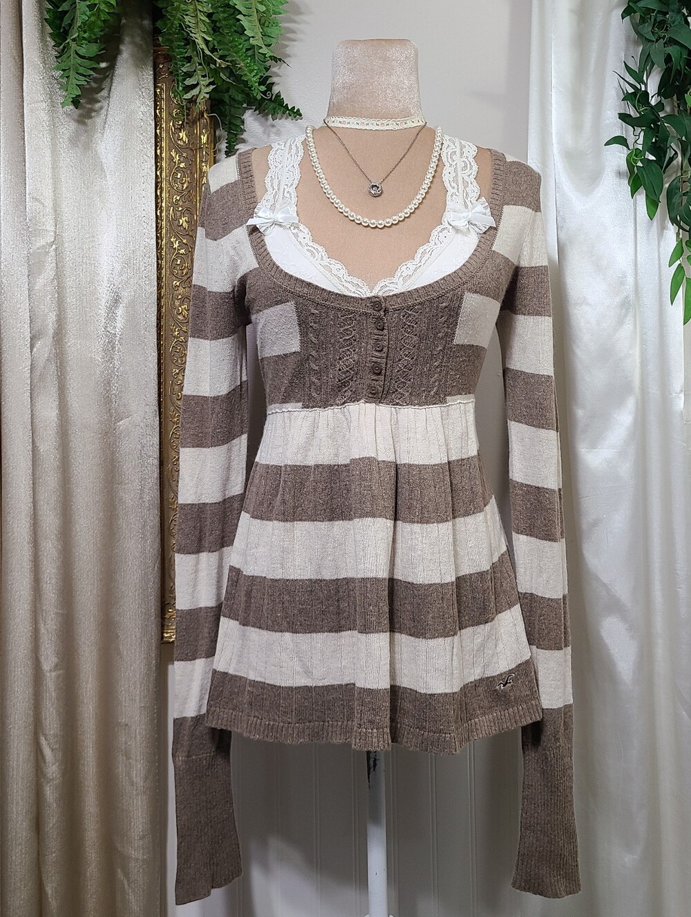 Rare Vintage Hollister ♡ Y2K ♡ Brown & Cream Striped Babydoll Henley Sweater